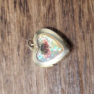 Vintage barbie pendant locket P205 mattel 1998